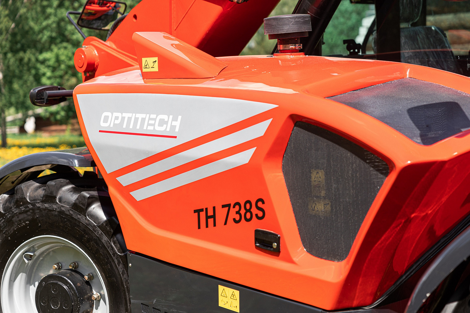 Погрузчик OPTITECH TH 738S, 140 л.с. Пауэр Шифт | Power Shift
