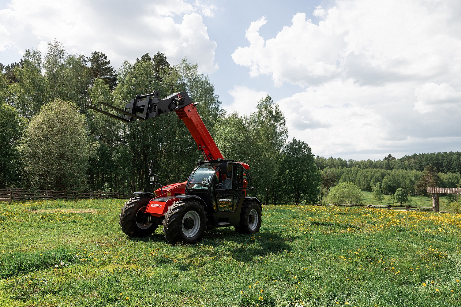 Погрузчик OPTITECH TH 738S, 140 л.с. Пауэр Шифт | Power Shift